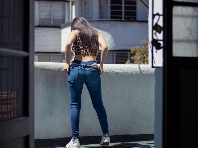 MiaReed - Live sex cam - 19684370