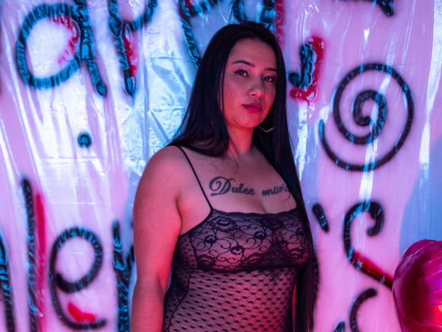 HannaLoverHot - Live sex cam - 19684422