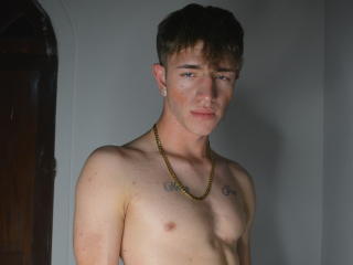 TraianSexSymbol - Sexe cam en vivo - 19684802