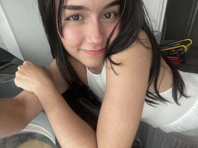 DeisyWest - Live porn &amp; sex cam - 19692246