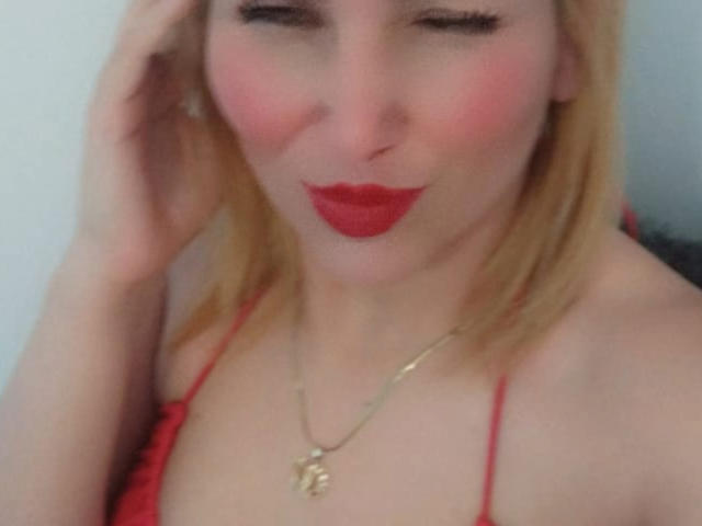 GiuliaAddams - Sexe cam en vivo - 19696510