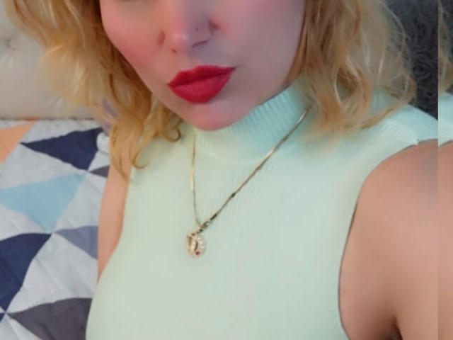 GiuliaAddams - Live sex cam - 19696554