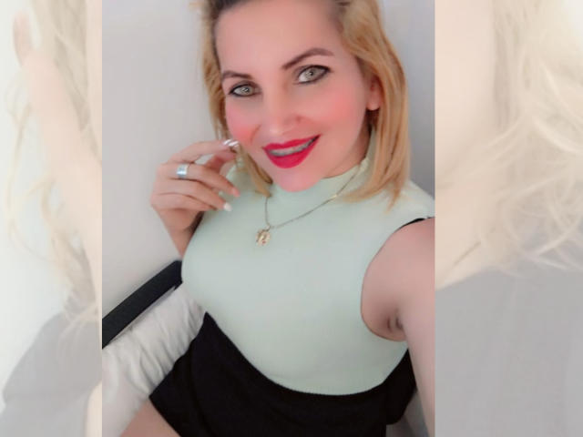 GiuliaAddams - Live porn &amp; sex cam - 19697190