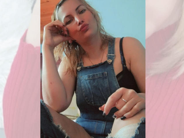 GiuliaAddams - Live porno og sexkamera - 19697306
