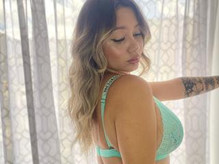 SophieLombardo - Live Sex Cam - 19710766