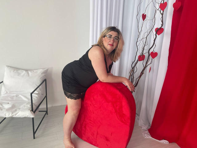 HelenEnigma - Camera khiêu dâm &amp; quyến rũ trực tiếp - 19716550