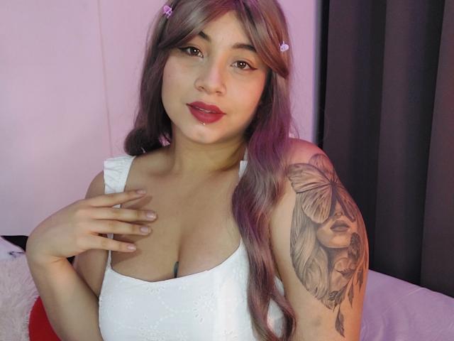 SamanthaWoolf - Live sex cam - 19716642