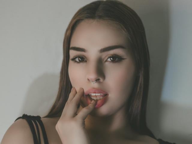 PaulinaOwens - Live porn &amp; sex cam - 19718530