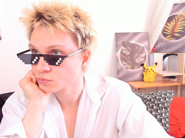 AlexWandHot - Live Sex Cam - 19728566