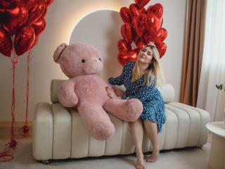 SofiaLux - Live sex cam - 19732190