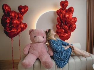 SofiaLux - Live sex cam - 19732222