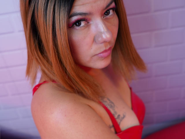 ColetteM - Live sex cam - 19739106