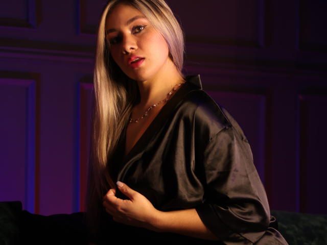 SaraiFerrer - Live Sex Cam - 19742542