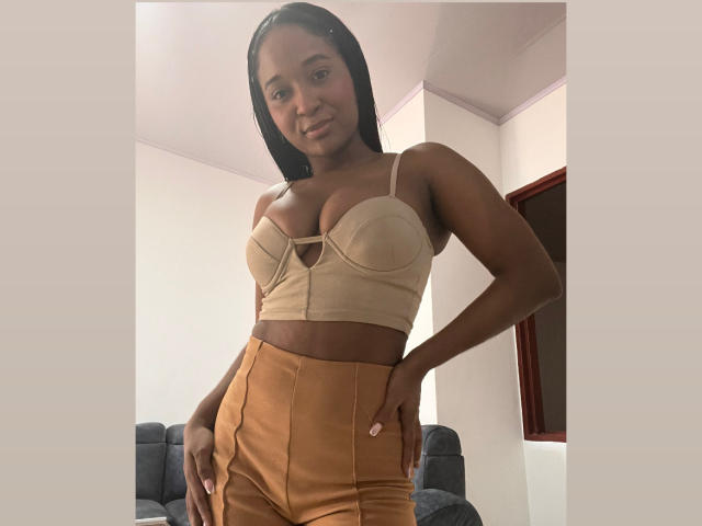 MelanyScoth - Sexe cam en vivo - 19744266