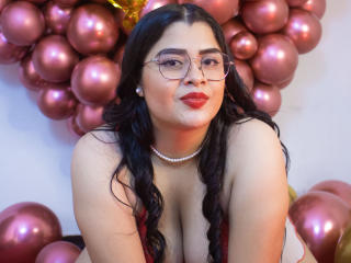 EmilyBoobss - Live porn & sex cam - 19744922