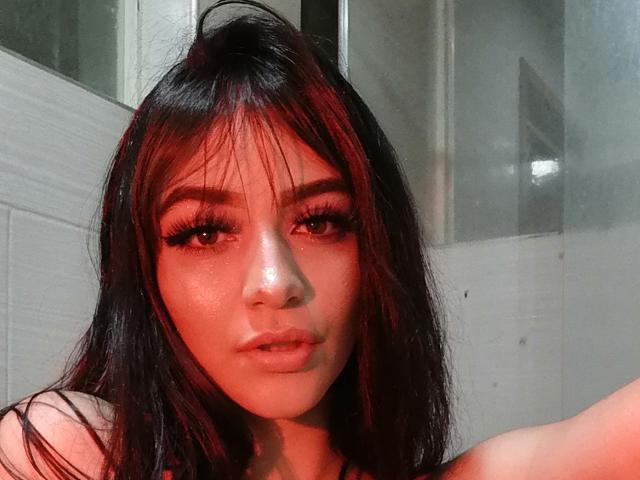 LindaWatsong - Live sex cam - 19745802