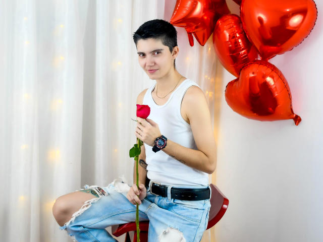 AronRox69 - Sexe cam en vivo - 19750630