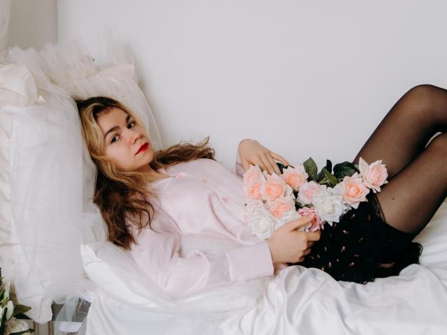 TinaRedly - Live Sex Cam - 19754474