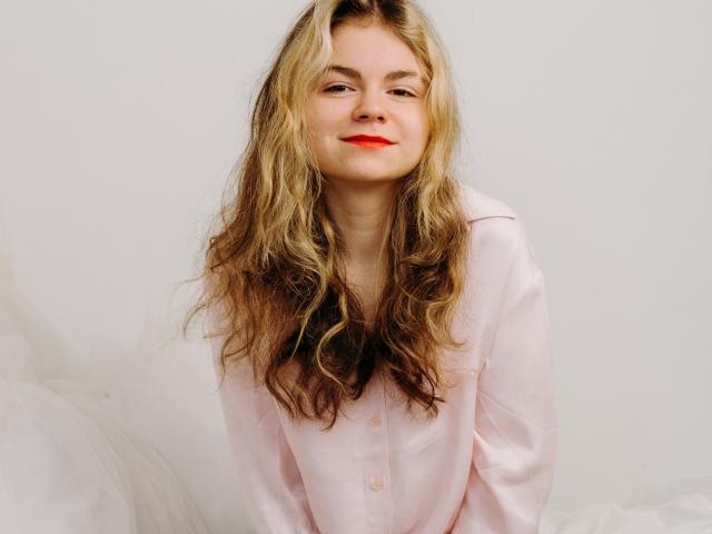 TinaRedly - Live Sex Cam - 19755126