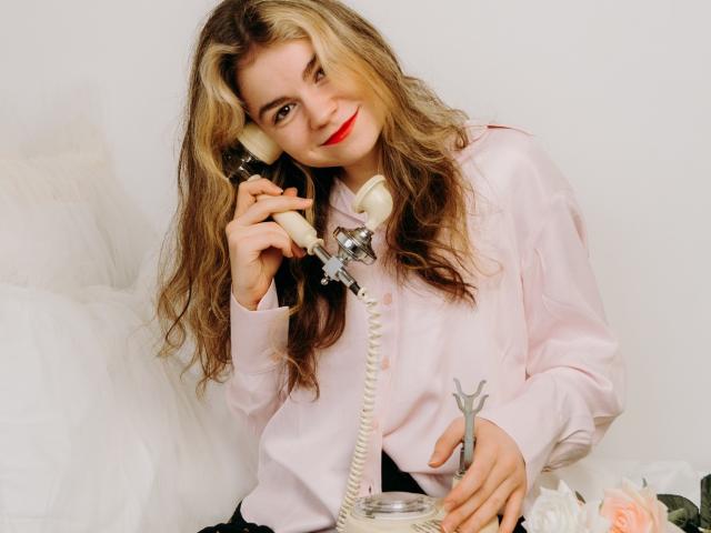 TinaRedly - Live sex cam - 19755138