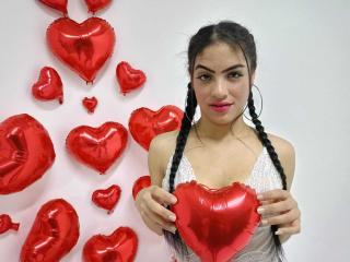 CamilaFerrara - Live porn & sex cam - 19757606