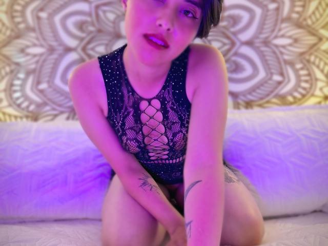 EmilyLink - Live sex cam - 19760070