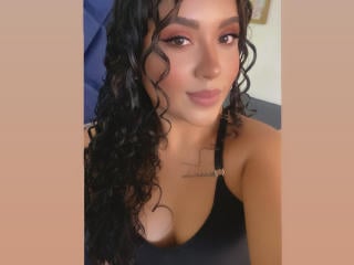 CristalRosee - Live sex cam - 19762466