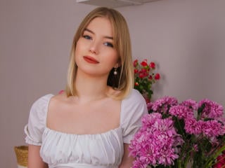 NicoleBrian - Live sex cam - 19765638