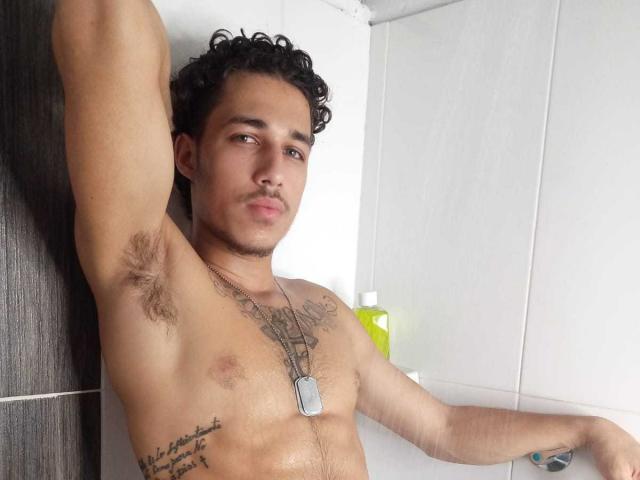 JackWilliam - Live sex cam - 19772022