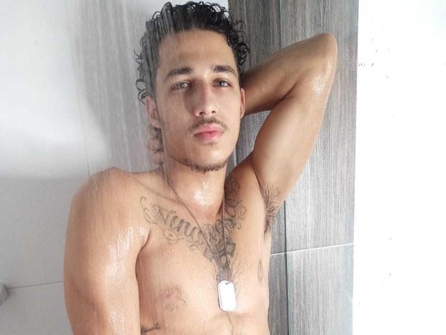 JackWilliam - Live sex cam - 19772038