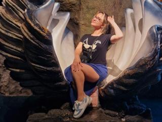 ErinFoxy - Live sex cam - 19775562