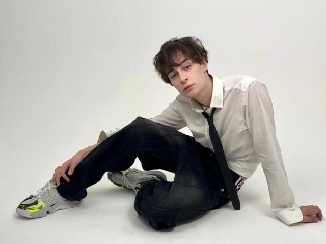 CuriousMan - Sexe cam en vivo - 19777142