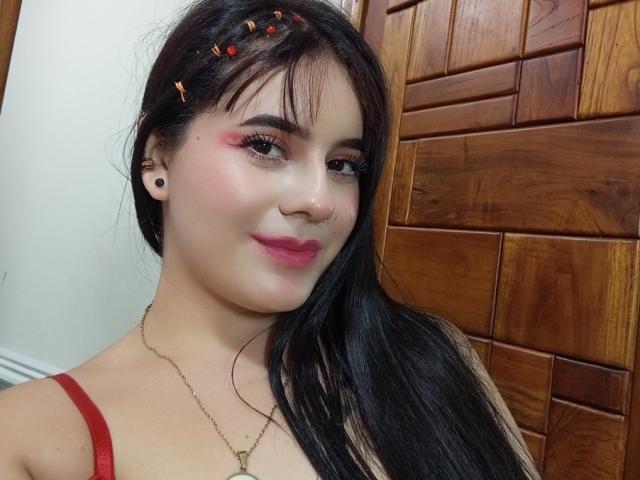 Brianda - Live sex cam - 19778362