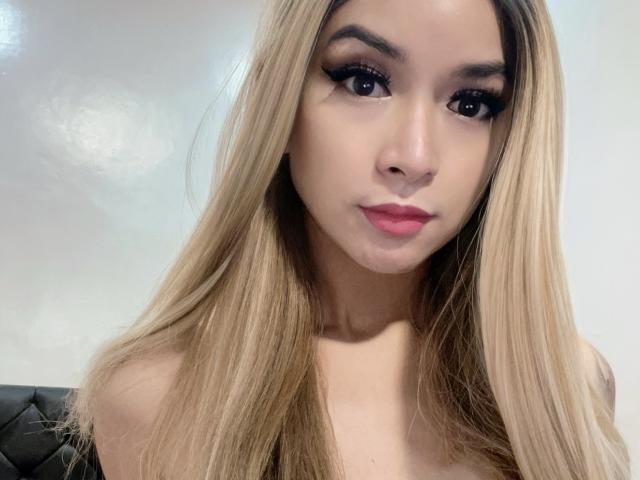 YourCutieDollTs - Live sex cam - 19779294