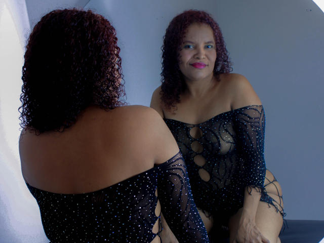 RubyReyes69 - Live sex cam - 19788346