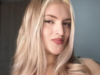 FiorellaStrong - Live sexe cam - 19789414