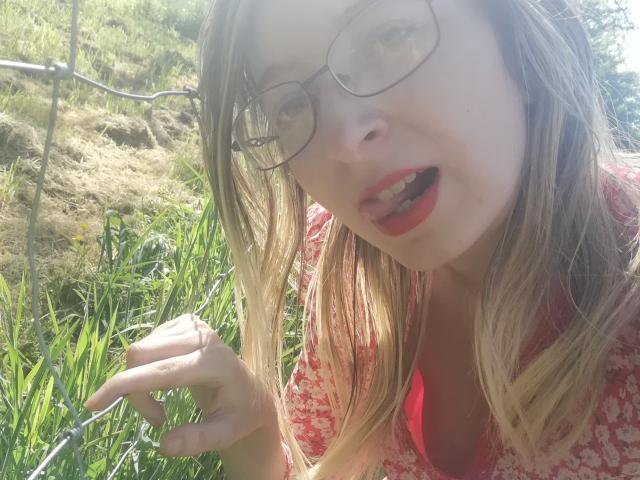 AlexandraSweet - сексуальная веб-камера в реальном времени - 19790930