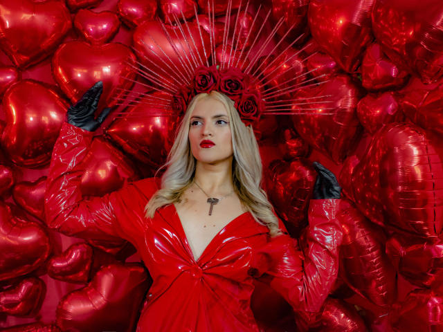 FiorellaStrong - сексуальная веб-камера в реальном времени - 19795666