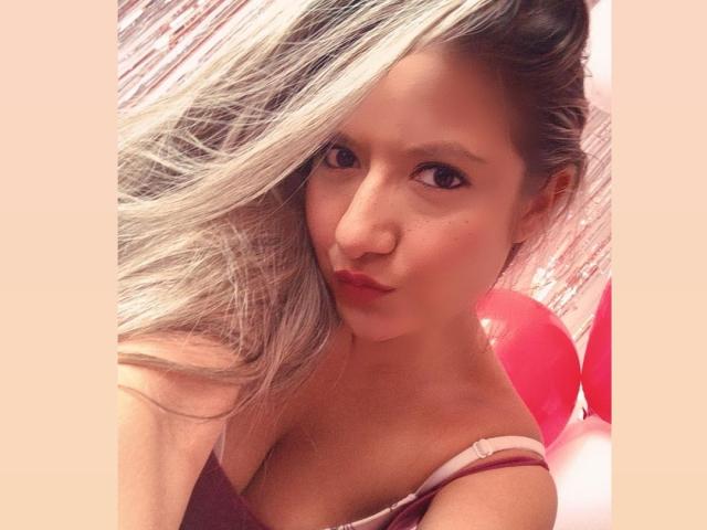 ValeriaHunter69 - Sexe cam en vivo - 19801758