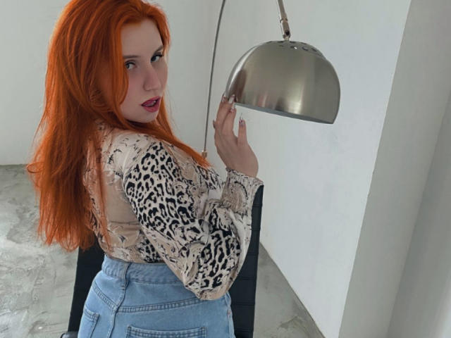 LianaBerry - Live sex cam - 19805054