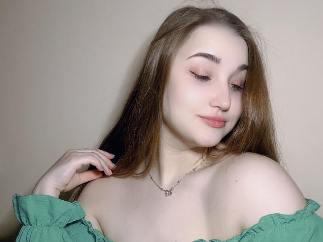 AlexHoliday - Live Sex Cam - 19805498