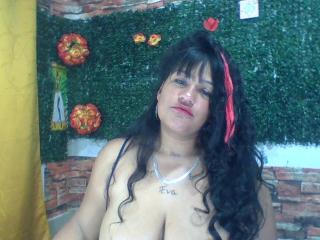 MichelleBrito - Live sex cam - 19808574