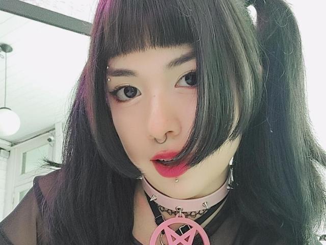 SabriPrettty - Live sex cam - 19811402