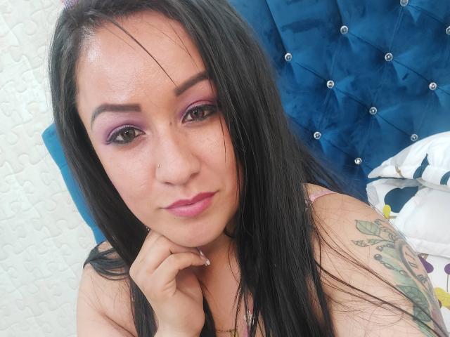 LucianaDiazz - Live sex cam - 19811802