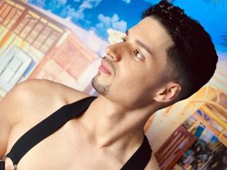 DavidBigCockStrong - Sexe cam en vivo - 19815550