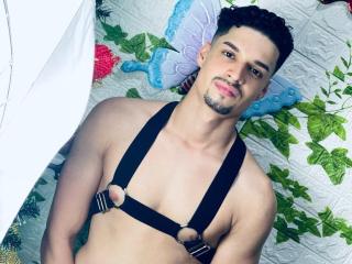 DavidBigCockStrong - Live sex cam - 19815574