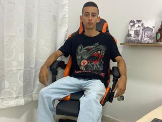 JhonnyHanks - Live sex cam - 19816210