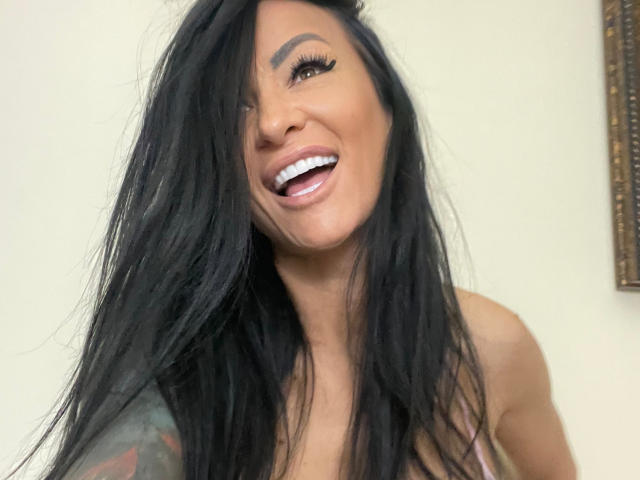 AndraD - Live sex cam - 19820882