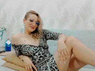 LucyRosiekus - Live sexe cam - 19824986