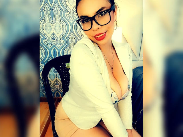 VioletaStone - Live porn &amp; sex cam - 19836578